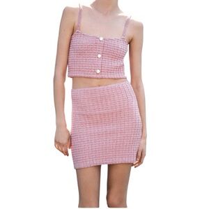 Zara High-waisted Stretch Mauve 
Textured Mini Skirt and matching Crop Top Sz M‎